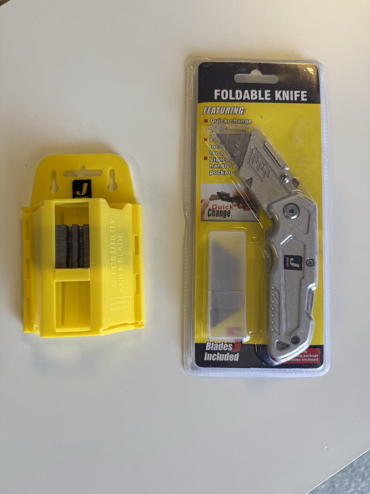 Jhome Foldable Utility knife with 50 blades set